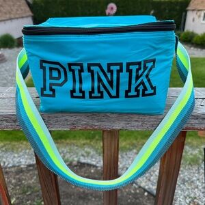 VS PINK Cooler/Lunch Bag Preowned
